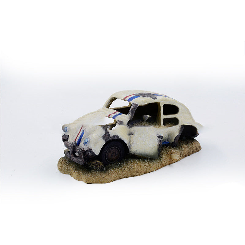 Resin decorative vintage car ornament for aquariums with air pump function, perfect for landscaping and aquatic decoration.